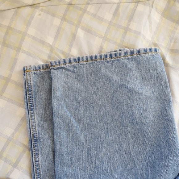SOLD Men's AE Jeans - Picture 4 of 4